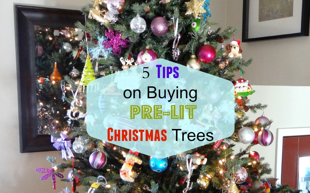 5 Tips on Buying Pre-Lit Christmas Trees