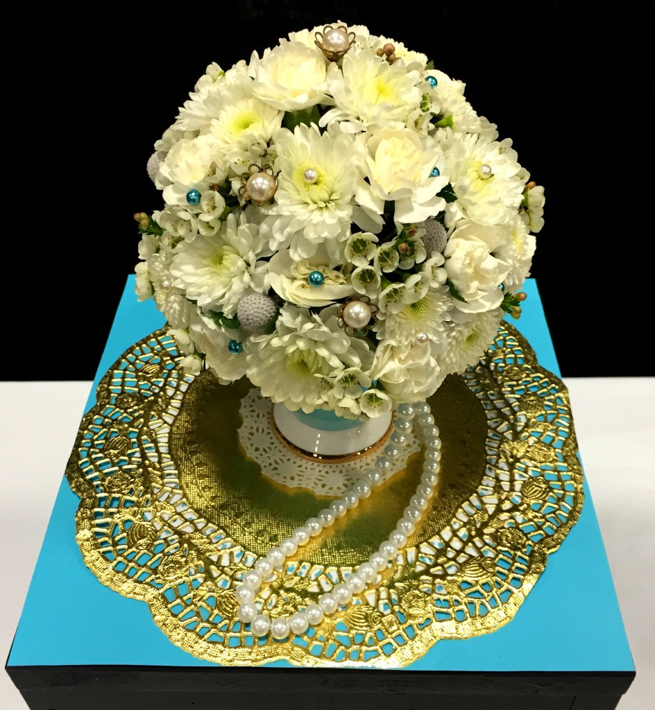 Round flower arrangement