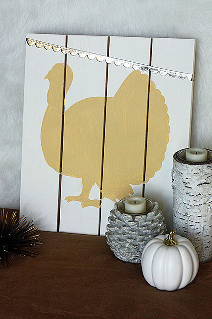 Neutral Turkey Pallet Sign – Curly Crafty Mom Guest Post
