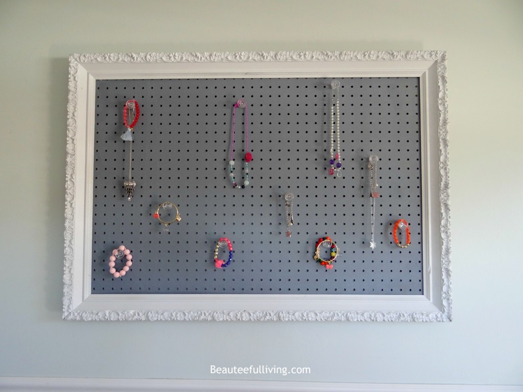 Picture frame jewelry pegboard - Beauteeful Living
