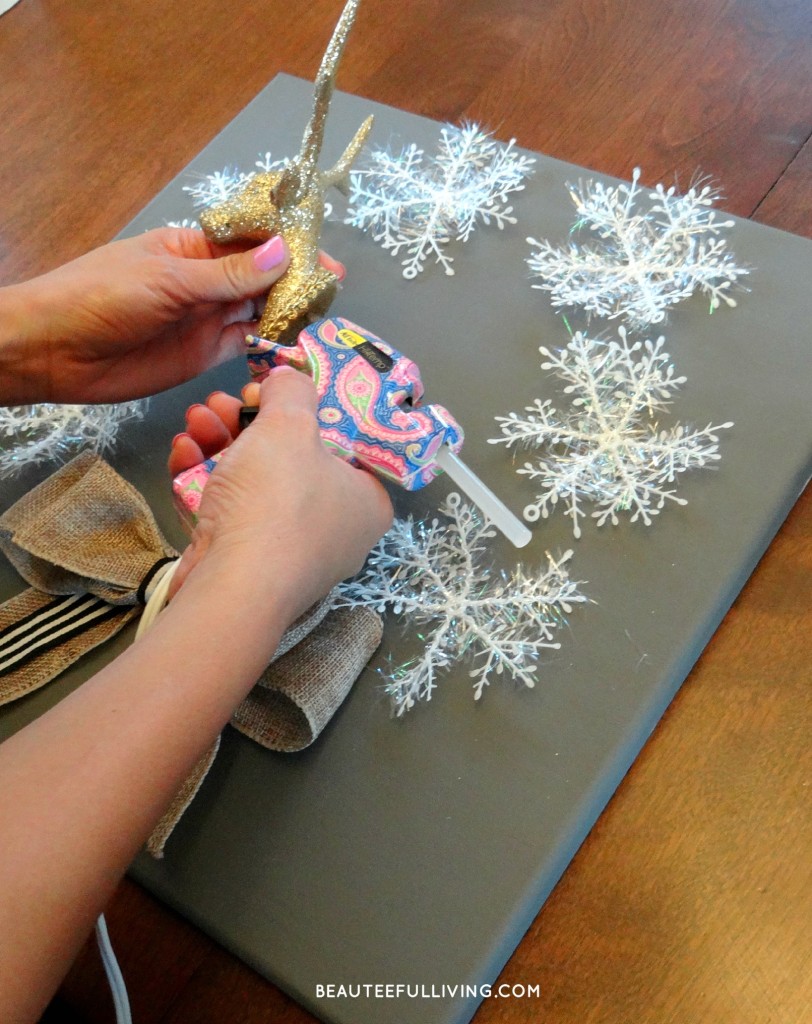 Putting Holiday Canvas Wreath Together