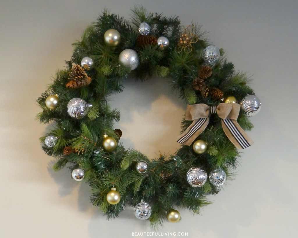 Silver and Gold Christmas Wreath - Beauteeful Living