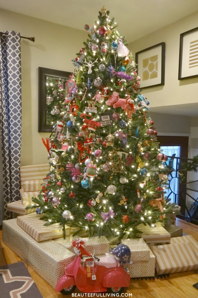 Christmas Tree with Presents - Beauteeful Living