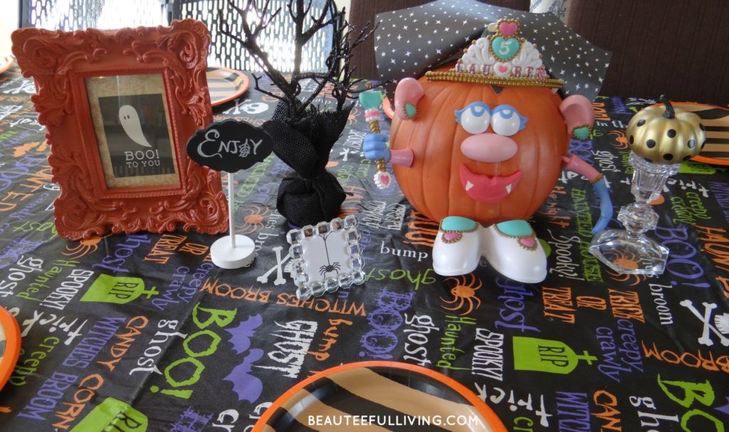 halloween-party-tablescape