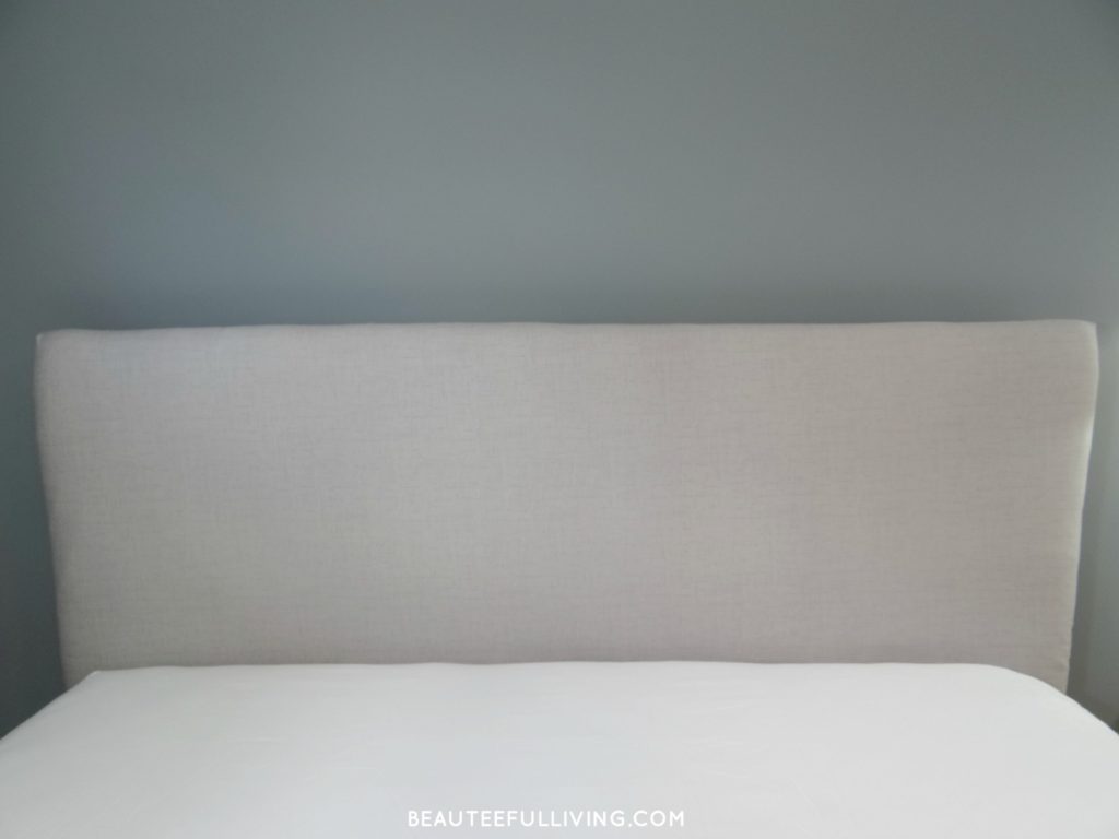 upholstered-bed-frame