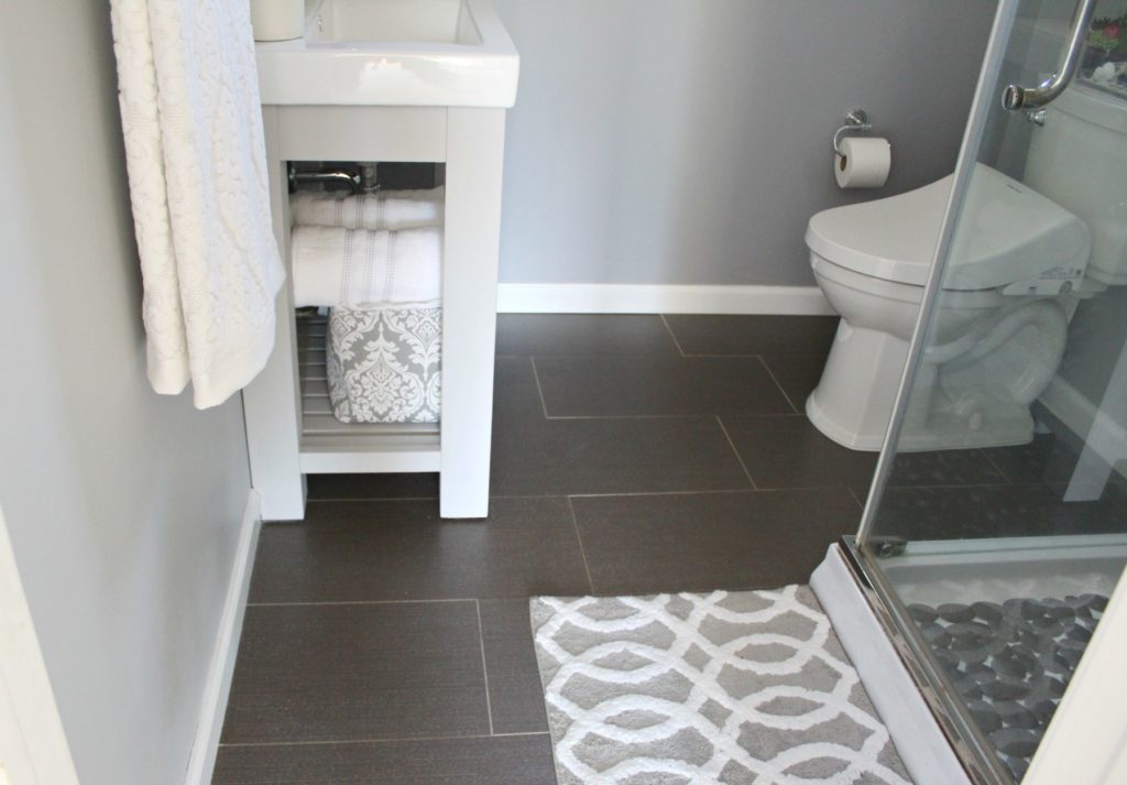 Gray bathroom tiles - Beauteeful Living