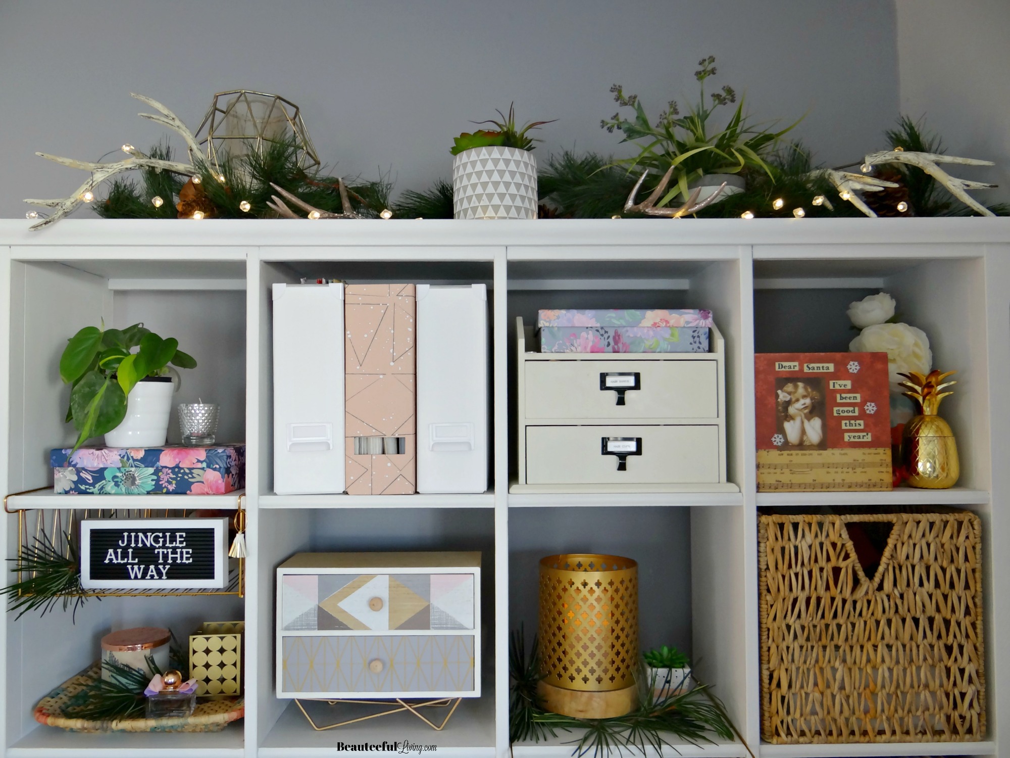 Decorating Bookshelf for Christmas - Beauteeful Living