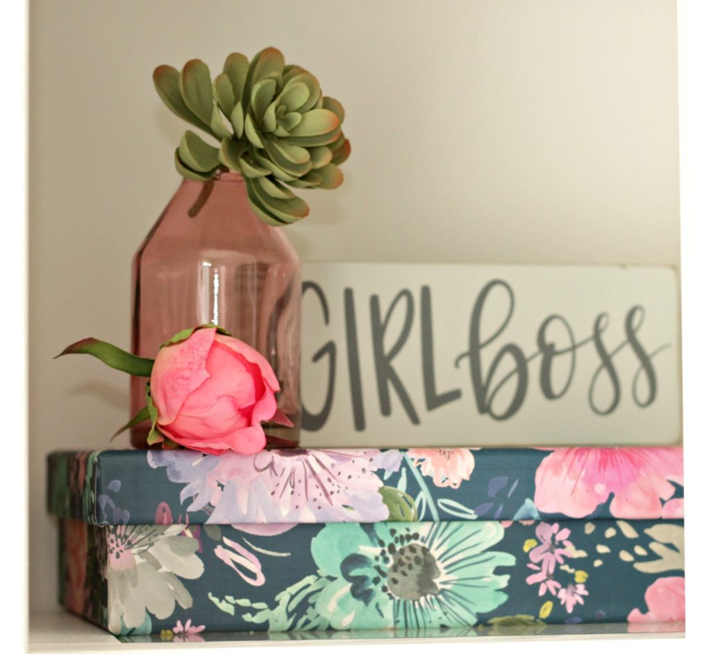 Girlboss sign - Beauteeful Living